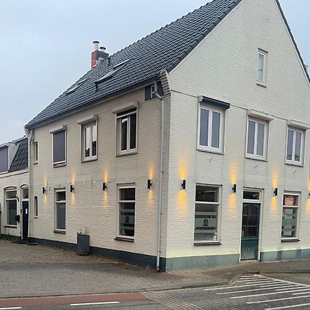 Hotel De Slapende Hollander Kaatsheuvel ภายนอก รูปภาพ