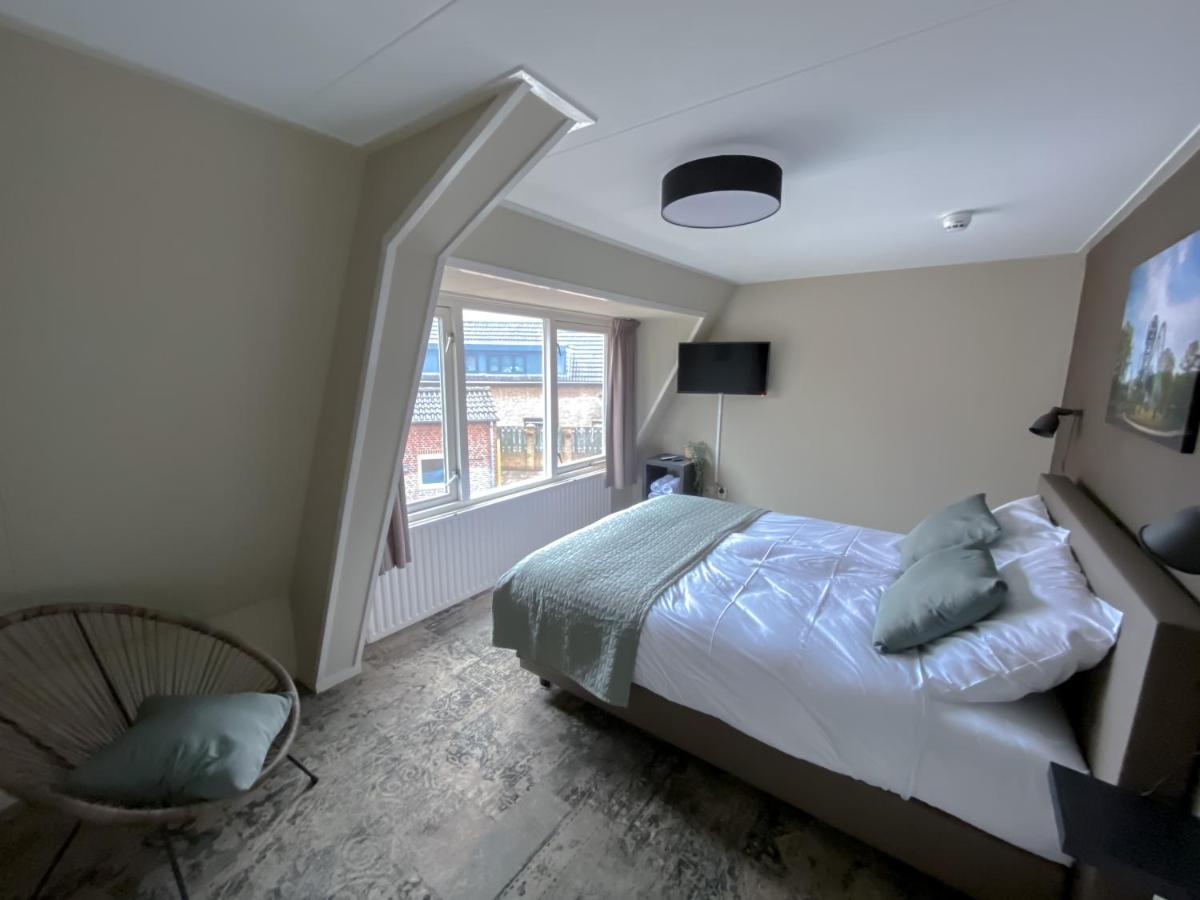 Hotel De Slapende Hollander Kaatsheuvel ภายนอก รูปภาพ
